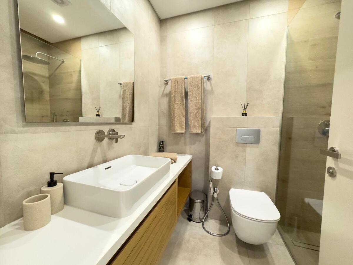 Malberry Park 101 - Modern 2 Bedroom With Pool, Gym, Jaccuzi Appartement Paphos