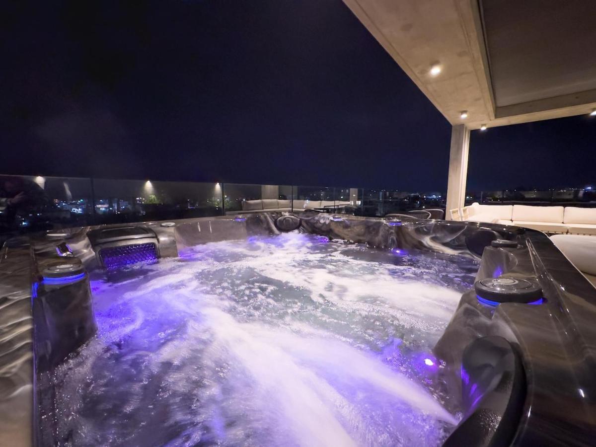 Malberry Park 101 - Modern 2 Bedroom With Pool, Gym, Jaccuzi Appartement Paphos